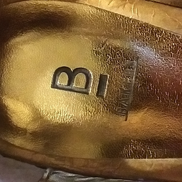 Bakers Cara 1566 Stilleto Bronze Gold studded pumps pointy toe 4 inch heels - Picture 6 of 12